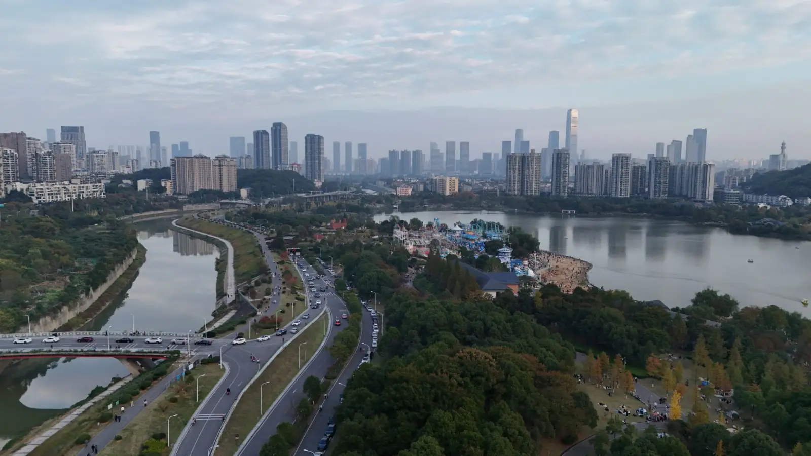 深圳融亿和股票投资分析报告：数据建模与收益预测方法论详解封面图